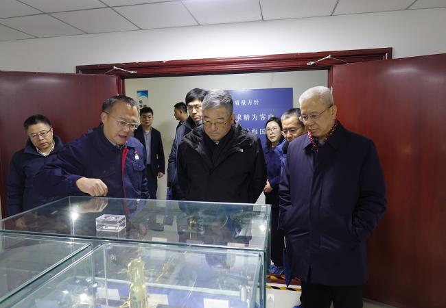 國(guó)機(jī)集團(tuán)黨委書記、董事長(zhǎng)張曉侖到軸研所調(diào)研
