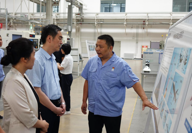 河南省工信廳黨組成員、副廳長孫永民一行蒞臨公司考察調(diào)研